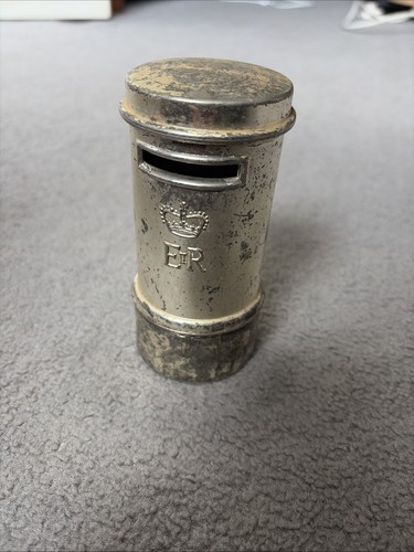Vintage very heavy post box - very,