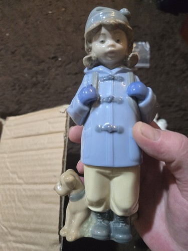 Nao lladro figurines pre owned - pre,