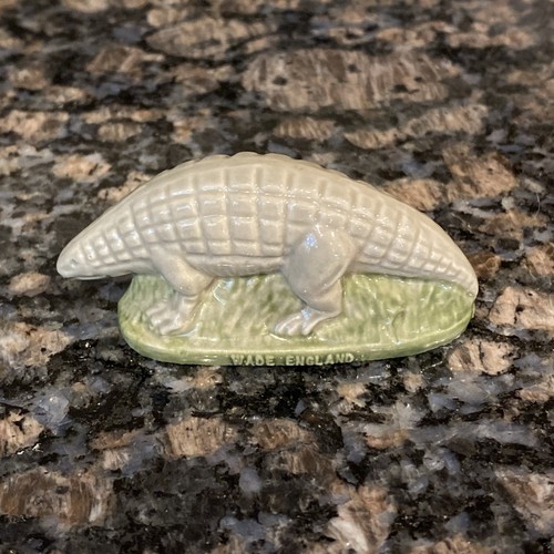 Wade nodosaurus dinosaur - wade,