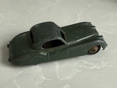 Dinky toys 157 jaguar - dinky,