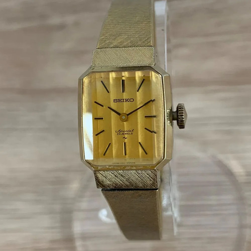 Seiko hand wound watch - hand-wound,