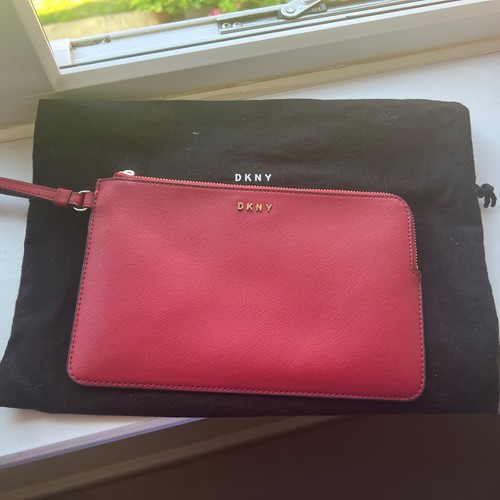 Dkny clutch bag handbag - clutch, or