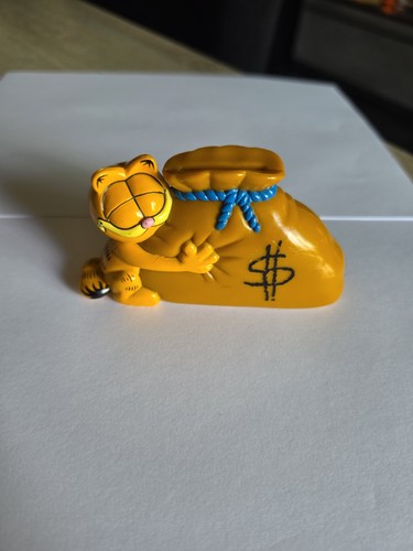 Garfield figures with - garfield, lots