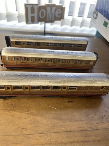 Hornby east coast coaches - coaches, x