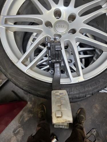 Throttle accelerator pedal