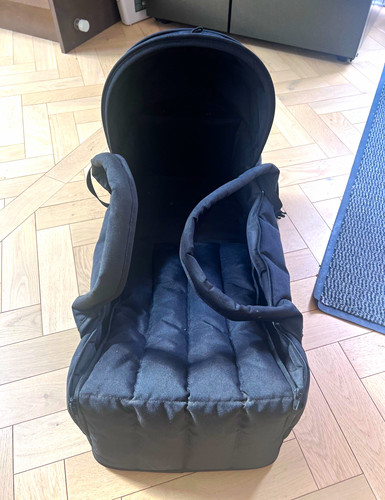 Outnabout black newborn pod - black,