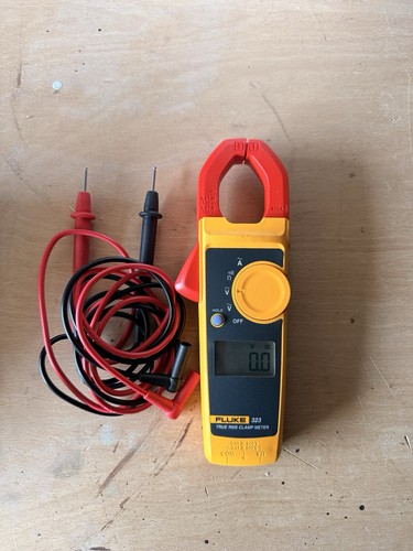 Fluke 323 true rms - 323,