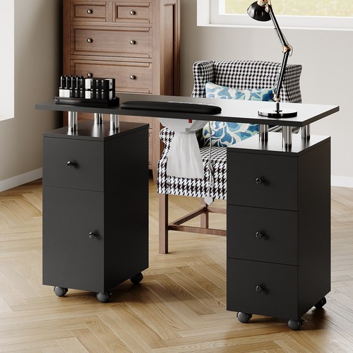Manicure table nail - table, beauty