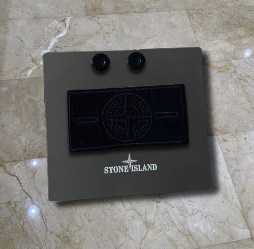 Stone island badge black - island,