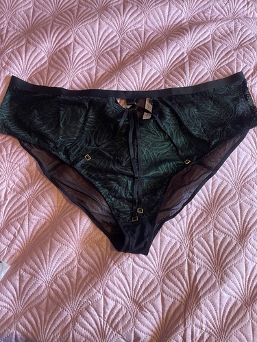 Briefs playful promises - by,