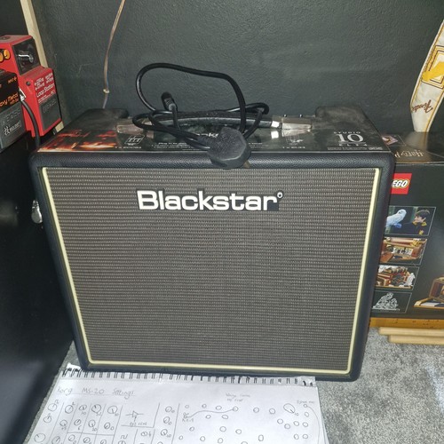 Read blackstar studio - *read*,