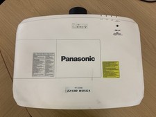 PANASONIC PT-EZ590 WUXGA