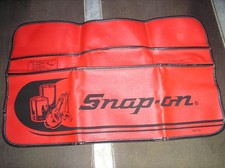 SNAP-ON VINTAGE WING COVER AND SEAT COVER FROM 1980