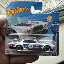 🎁🎁 Hot Wheels Jaguar XJC