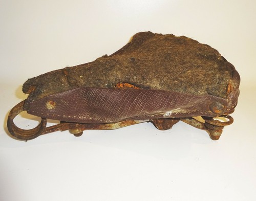 Old bicycle saddle vintage - saddle,