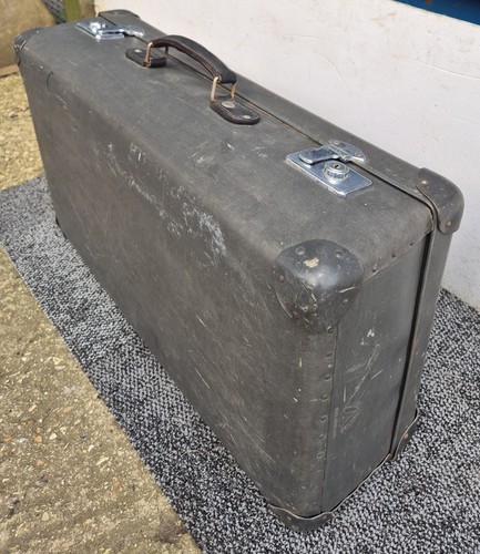 Vintage large globetrotter - vintage,