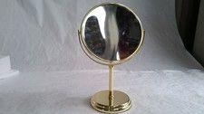 Amazon Basics Round Mounting on Magnifying Mirror Table on Pied - xl/x5