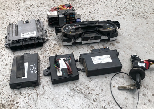 Vauxhall vivaro engine ecu - engine, kit