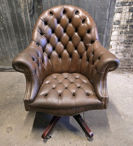 Antique brown refurbished - antique,