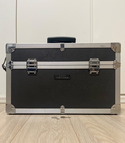 Near mint pentax 67 6x7 - mint-",
