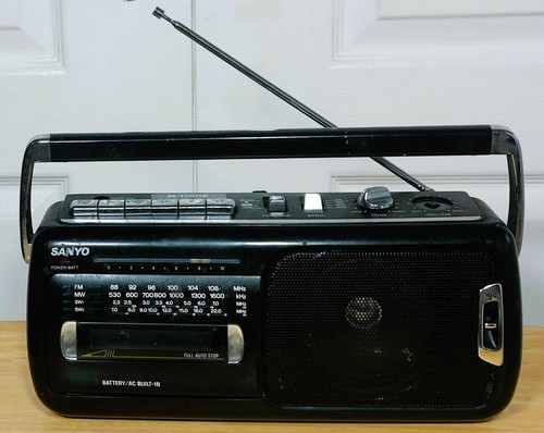 Rare sanyo um1 - sanyo, radio