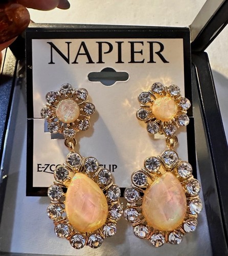 Vintage gold tone faux opal - faux,