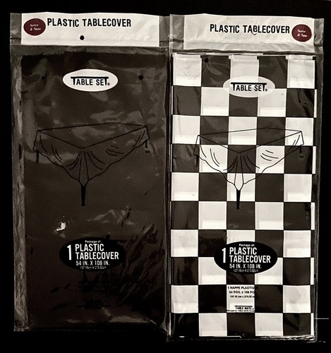 Lot plastic tablecovers - lot,