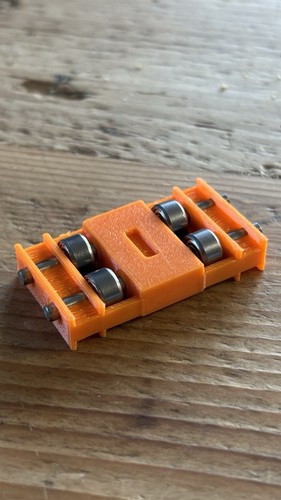 Additional roller for - roller, ho/oo