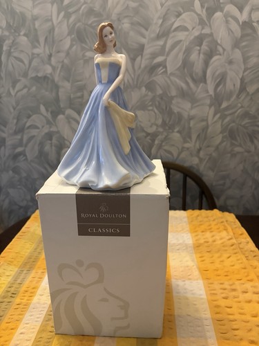 Royal doulton figurines - royal, pretty