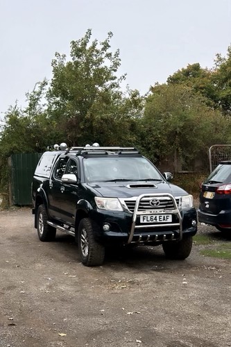 2014 toyota hilux - hilux, invincible