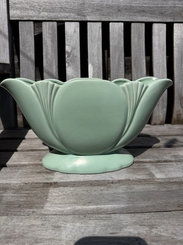 Vintage dartmouth mantel vase - dartmouth,