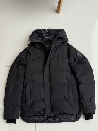 Canada goose black - black, label