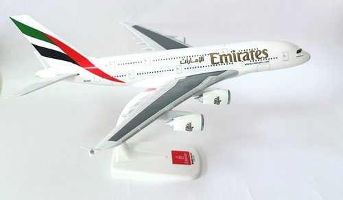 Airbus a380 emirates - a380, airline