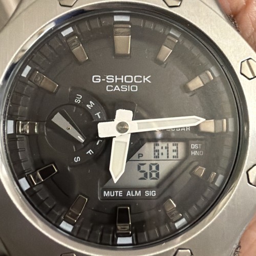 Casio shock quartz 5611 - casio,