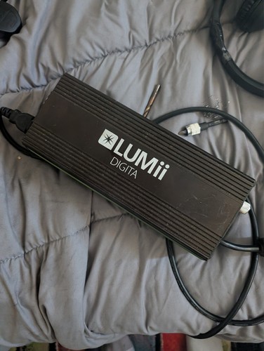 Lumii 600 watt - 600-watt, electric
