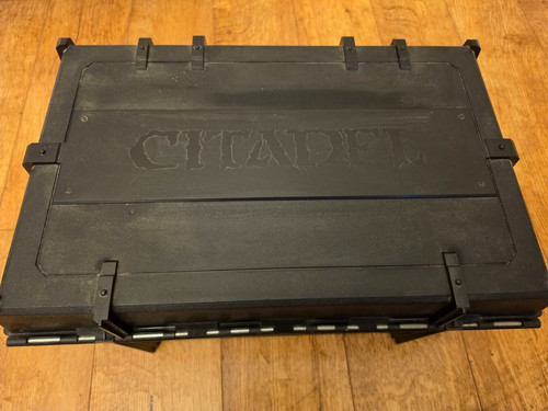 Citadel crusader figure case - crusader,