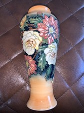 MOORCROFT   POTTERY