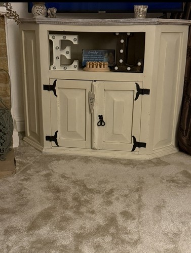 Quality solid pine - large, tv