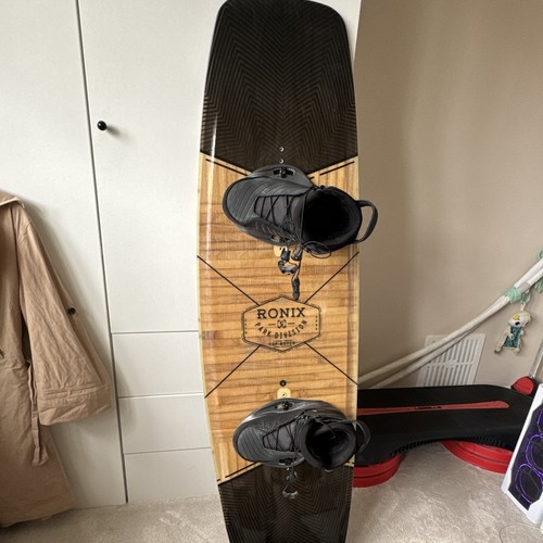 Ronix too notch 143 wakeboard - ronix,