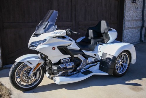 2018 honda gl1800 - honda,