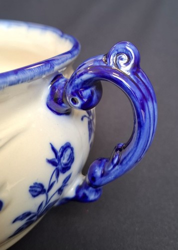 Vintage blue and white floral - blue,