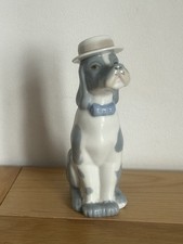 Casades Vintage Dog with hat