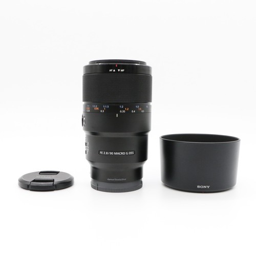 Sony 90mm macro - f/2.8, g