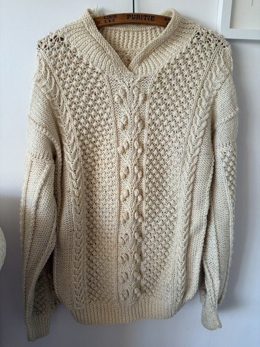 Vintage hand knitted aran - hand,