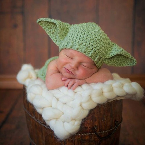 Newborn baby yoda photo - newborn,