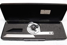 Moore & Wright Bevel