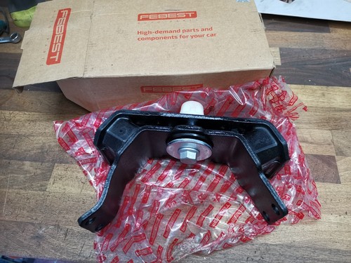Toyota rear engine mount - rear,