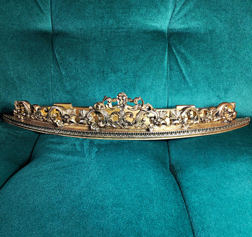 Shelf antique style ornate - shelf,