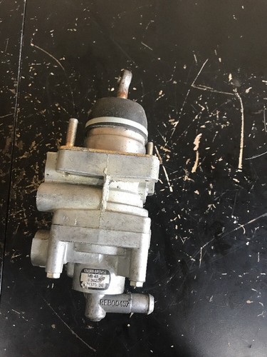 Foot brake valve mb4836 - foot,