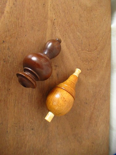Vintage turned wood treen - turned,